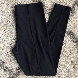 ✨5/$25✨ H&M Navy Stretch Leggings. Size L